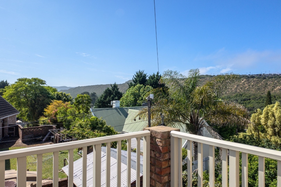 4 Bedroom Property for Sale in Groenvallei Western Cape
